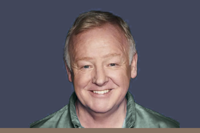 Les Dennis